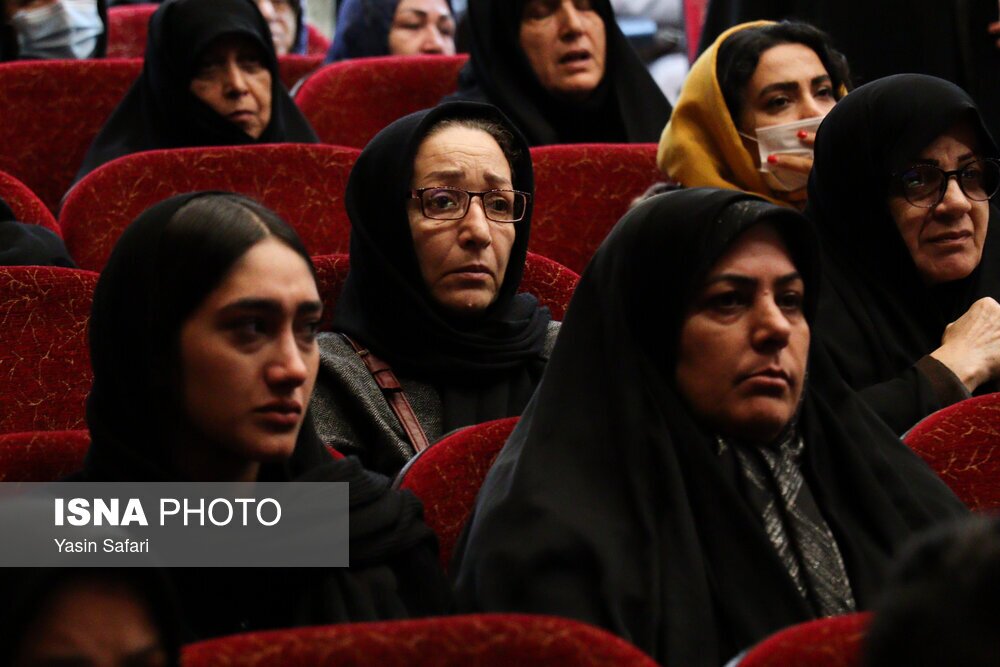 تصاویر: مراسم بدرقه زنده یاد پروانه معصومی