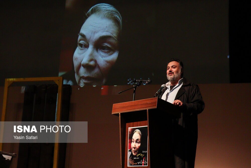 تصاویر: مراسم بدرقه زنده یاد پروانه معصومی