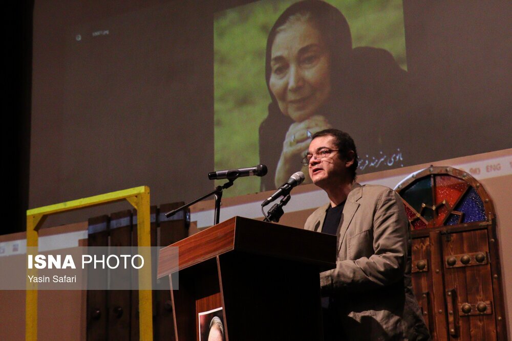 تصاویر: مراسم بدرقه زنده یاد پروانه معصومی