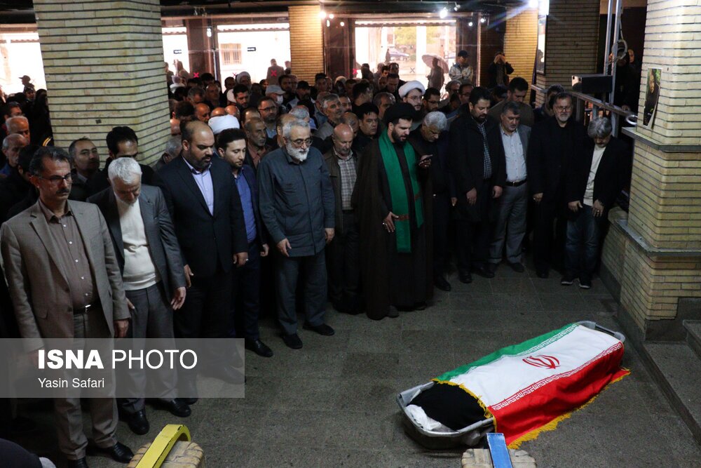 تصاویر: مراسم بدرقه زنده یاد پروانه معصومی