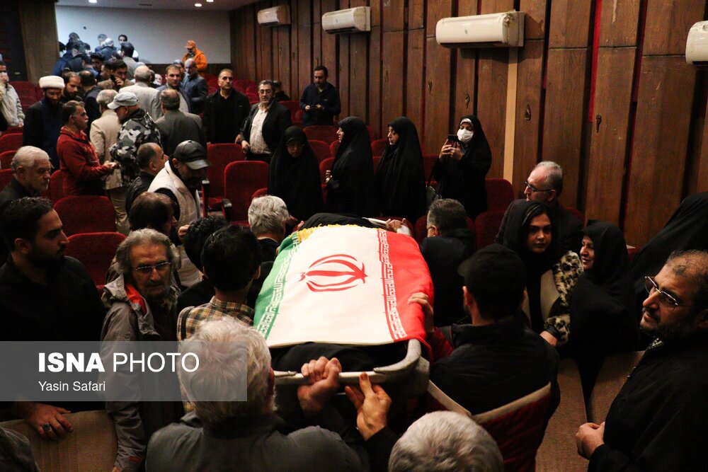 تصاویر: مراسم بدرقه زنده یاد پروانه معصومی