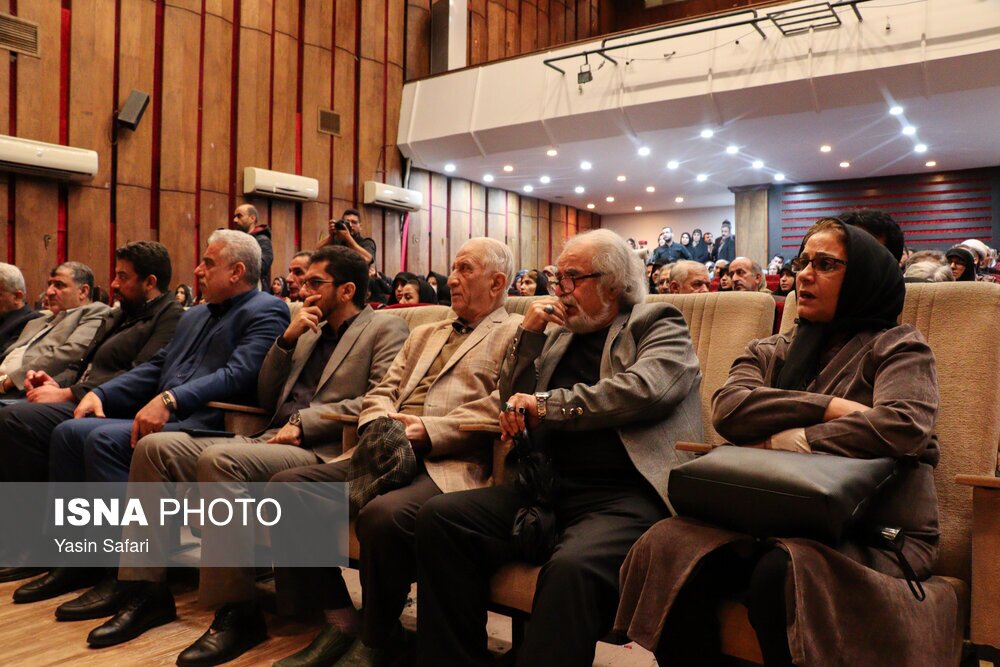 تصاویر: مراسم بدرقه زنده یاد پروانه معصومی