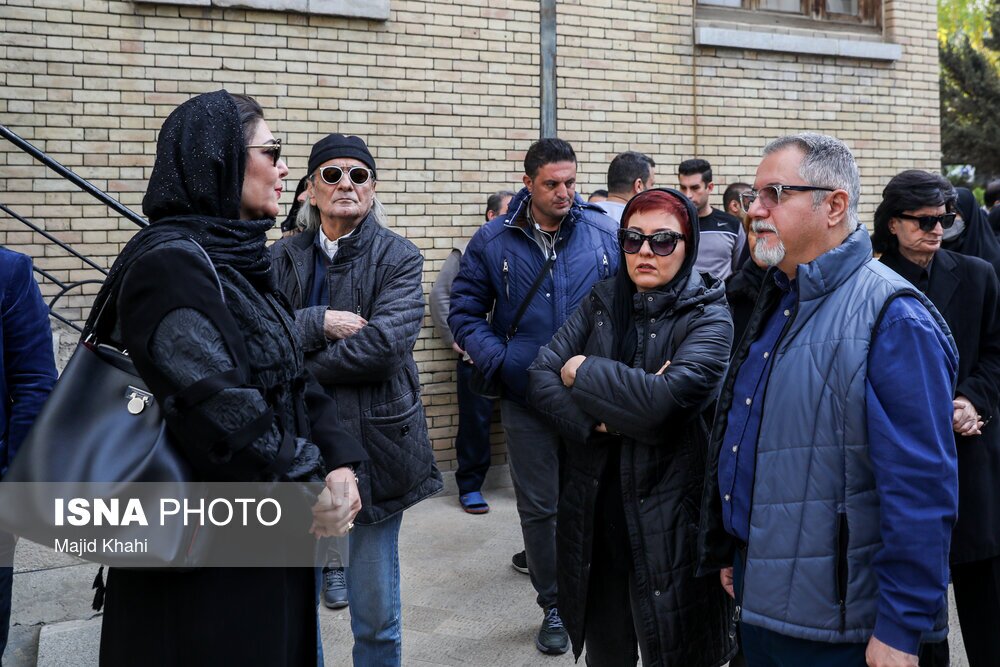 تصاویر: تشییع پیکر «بیتا فرهی»