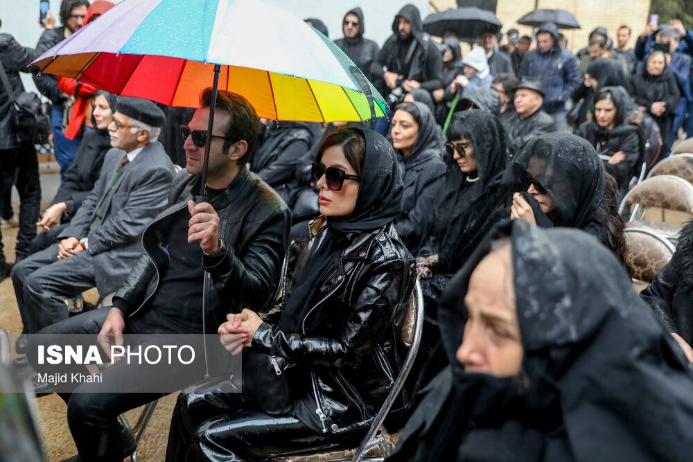 تصاویر: تشییع پیکر «بیتا فرهی»