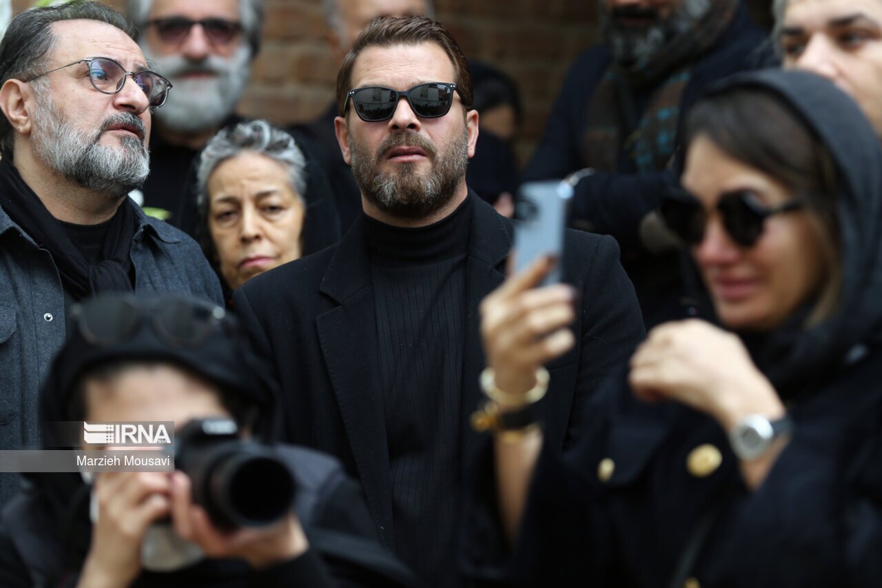 تصاویر: تشییع پیکر «بیتا فرهی»