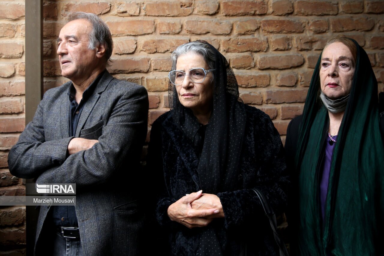 تصاویر: تشییع پیکر «بیتا فرهی»