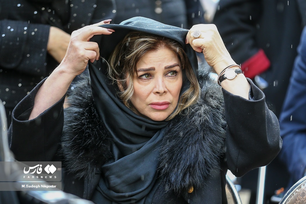 تصاویر: تشییع پیکر «بیتا فرهی»