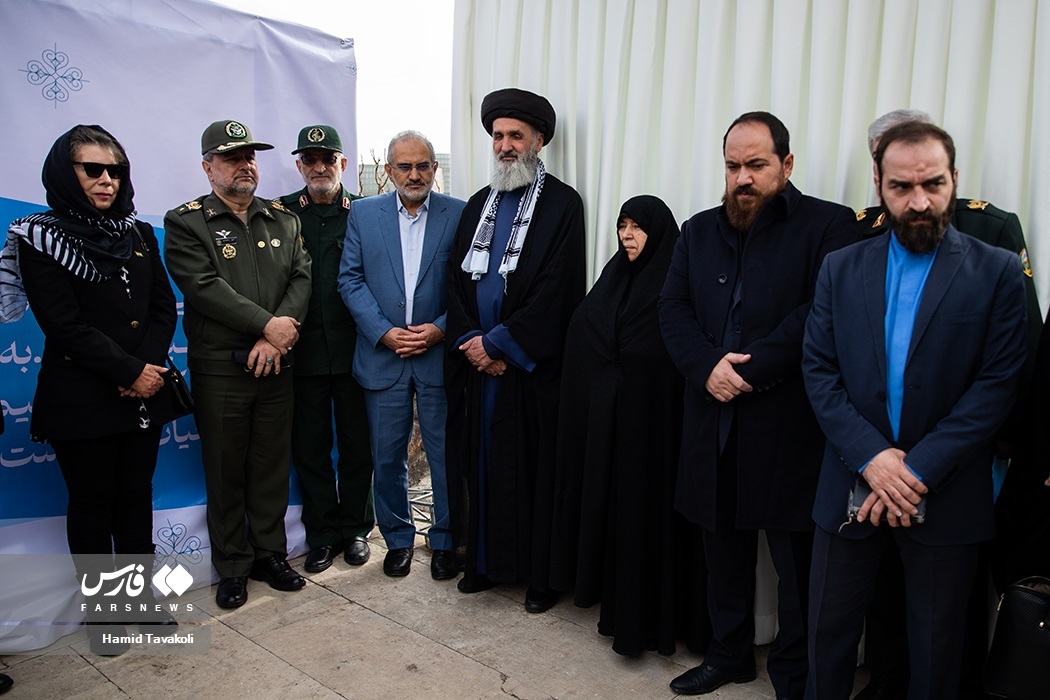 تصاویر: رونمایی از خودروی «شهید فخری زاده»
