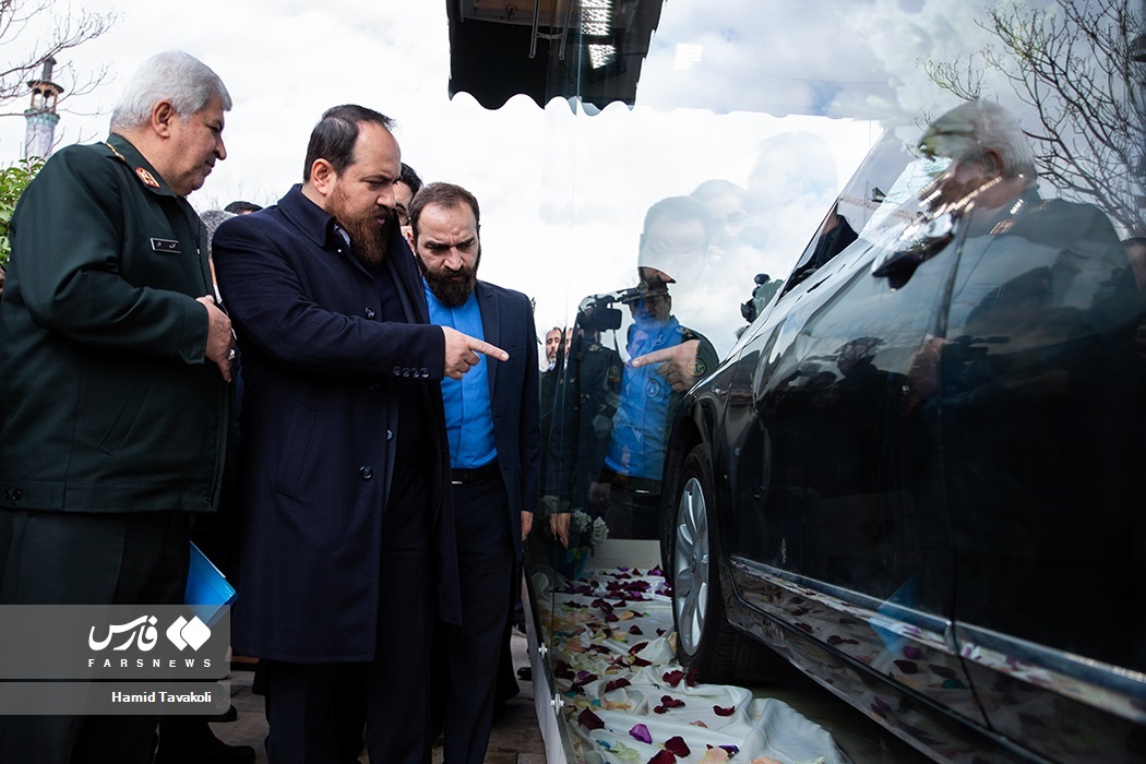 تصاویر: رونمایی از خودروی «شهید فخری زاده»