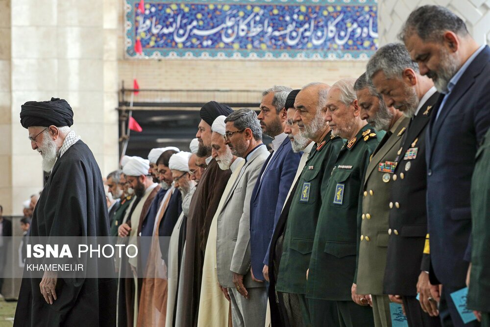 تصاویر: اقامه نماز عید فطر در مصلی تهران