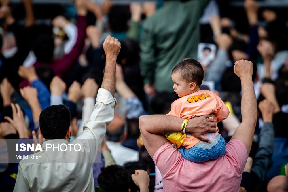 تصاویر: اقامه نماز عید فطر در مصلی تهران