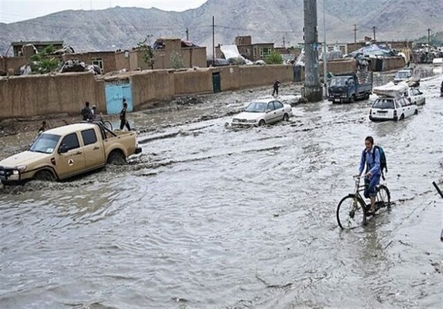 بارندگی و سیلِ روزهای اخیر جان ۳۳ نفر را در افغانستان گرفت