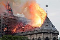 ببینید/ ساختمان تاریخی دانمارک در آتش سوخت