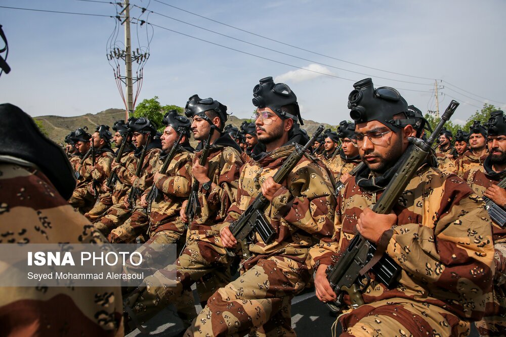 تصاویر: مراسم رژه روز ارتش در سراسر کشور