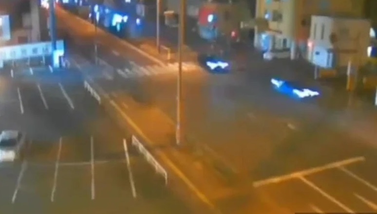 ببینید / لحظه زمین لرزه ۶.۹ ریشتری در میازاکی ژاپن