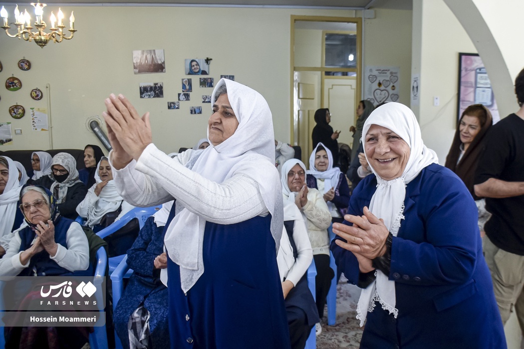 تصاویر: یک روز با «مادربزرگ‌ها»