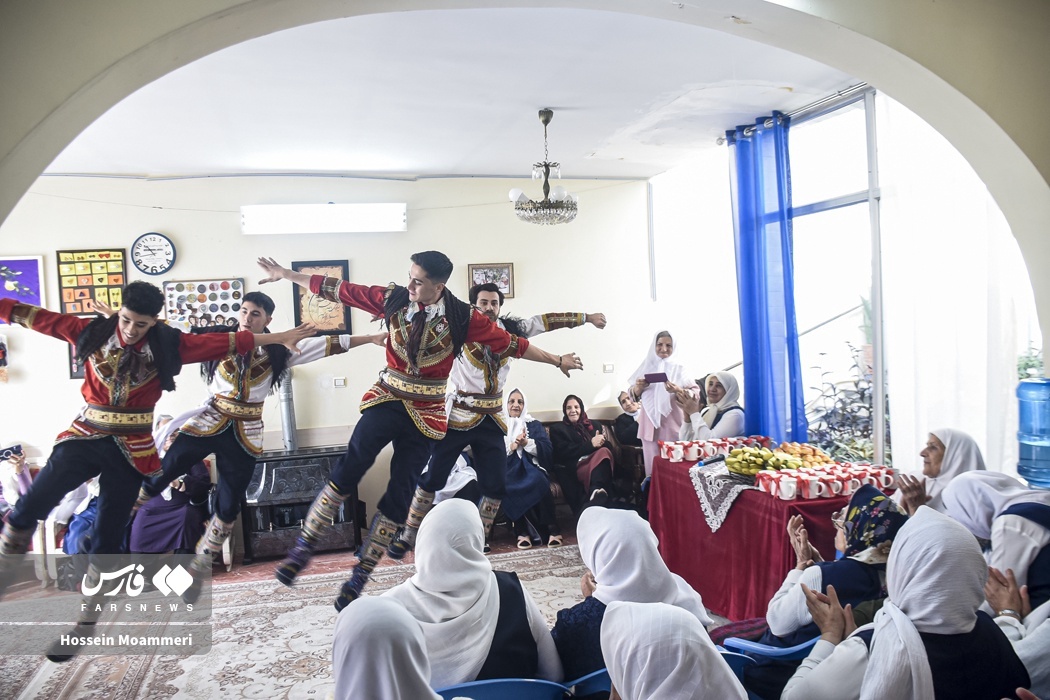 تصاویر: یک روز با «مادربزرگ‌ها»