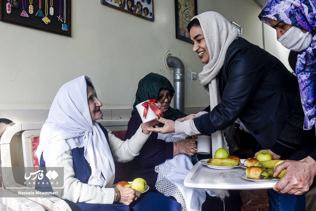تصاویر: یک روز با «مادربزرگ‌ها»