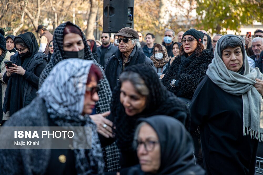 تصاویر: تشییع پیکر «ژاله علو»
