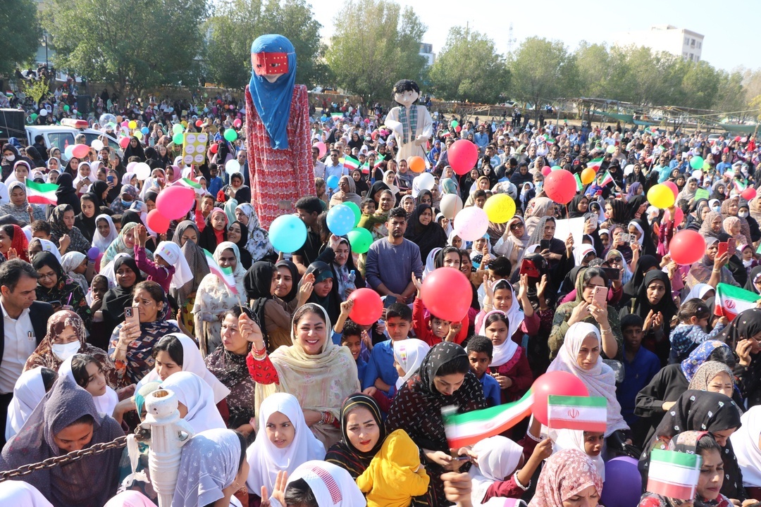 تصاویر: کارناوال جشنواره ملی تئاتر درسی در میناب