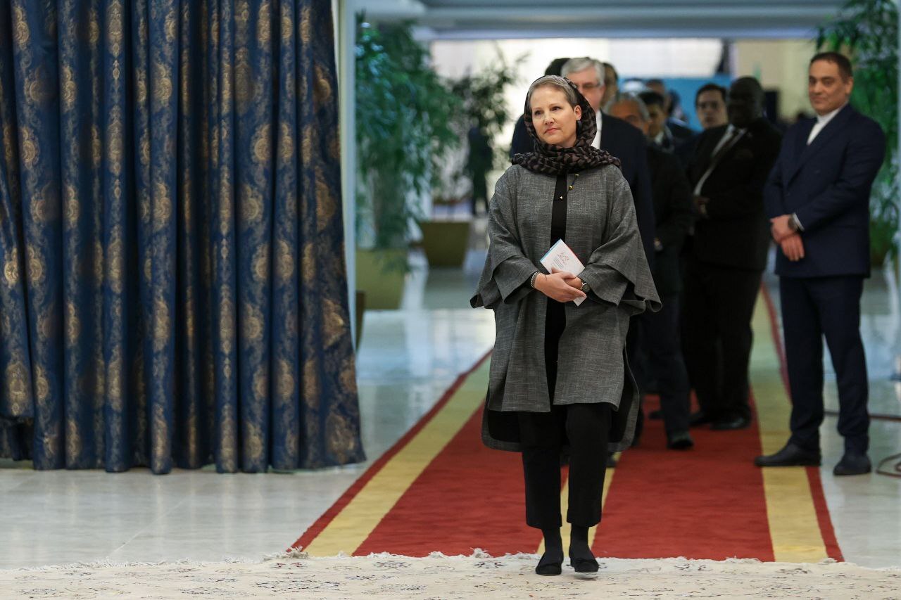 عکس/ تبریک سفرای کشور‌های اسلامی به مناسبت سالگرد پیروزی انقلاب