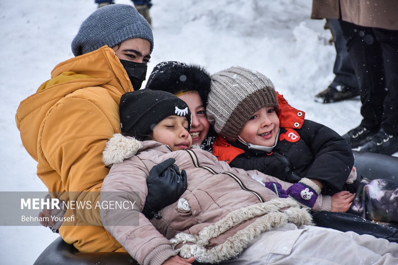 تصاویر: تیوب سواری در ارتفاعات اراک