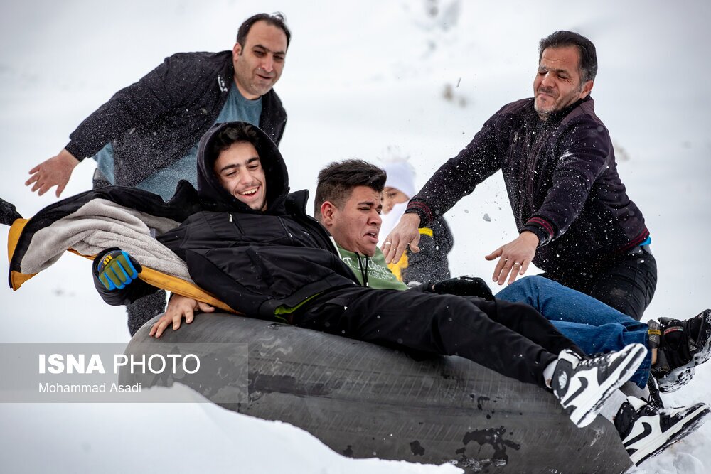 تصاویر: تیوب سواری در ارتفاعات اراک