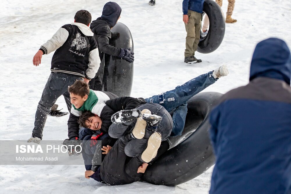 تصاویر: تیوب سواری در ارتفاعات اراک