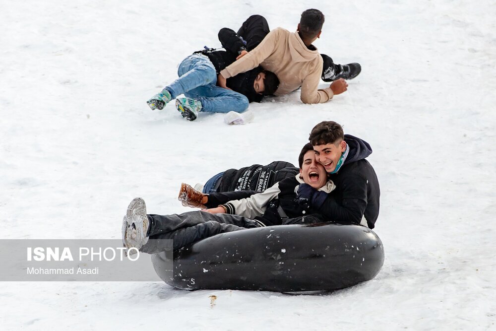 تصاویر: تیوب سواری در ارتفاعات اراک