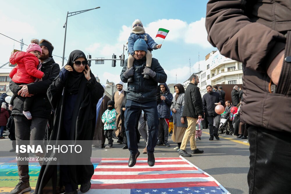 تصاویر:  راهپیمایی ۲۲ بهمن در سراسر کشور