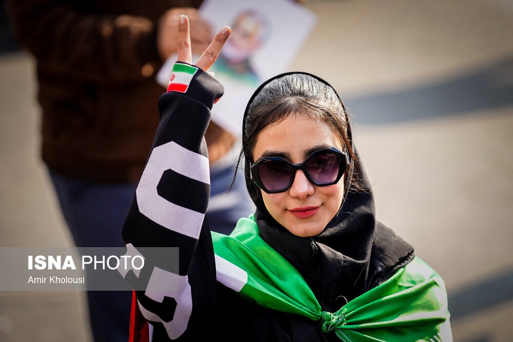 تصاویر:  راهپیمایی ۲۲ بهمن در سراسر کشور