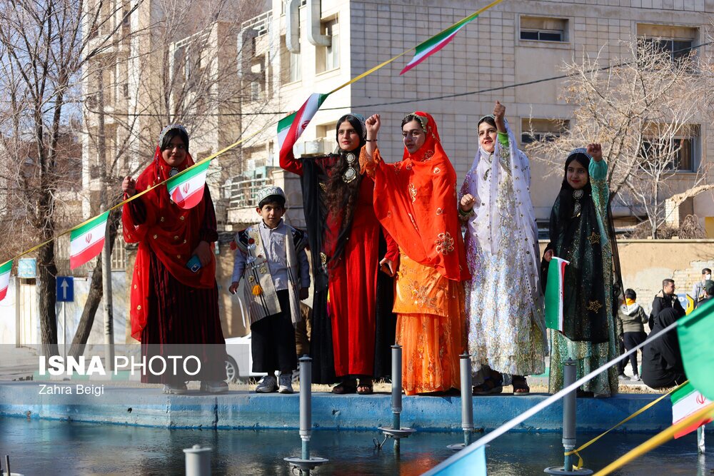 تصاویر:  راهپیمایی ۲۲ بهمن در سراسر کشور