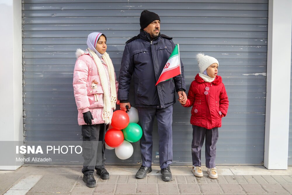 تصاویر:  راهپیمایی ۲۲ بهمن در سراسر کشور