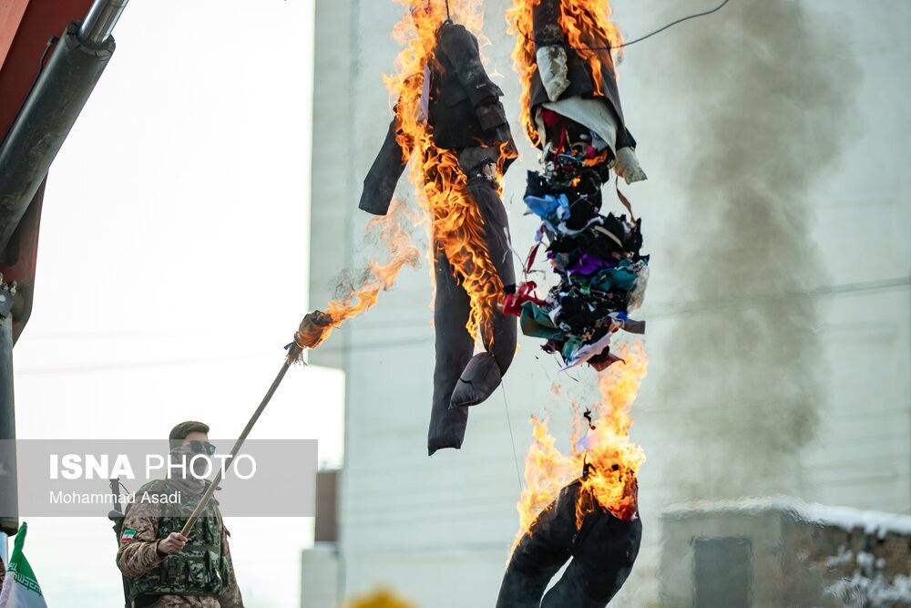 تصاویر:  راهپیمایی ۲۲ بهمن در سراسر کشور