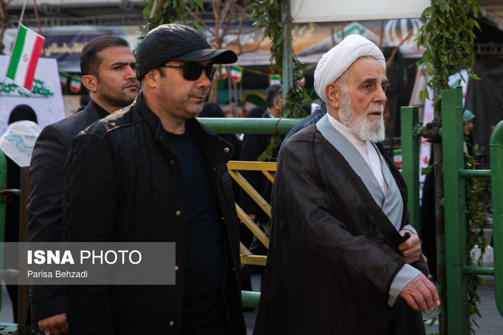 تصاویر:  حضور مسئولین در راهپیمایی ۲۲ بهمن - تهران