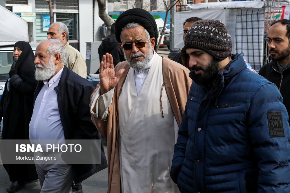 تصاویر:  حضور مسئولین در راهپیمایی ۲۲ بهمن - تهران