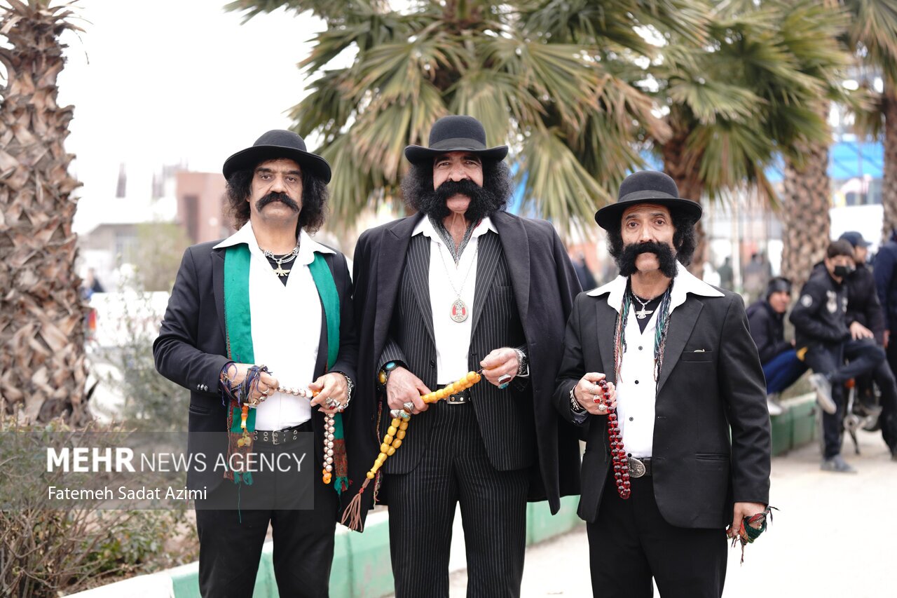 تصاویر: پیاده روی روز نیمه شعبان در قم