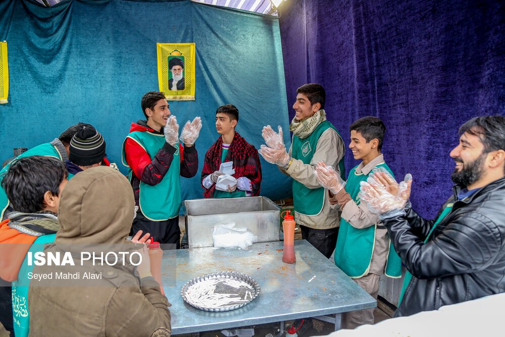 تصاویر: پیاده روی روز نیمه شعبان در قم