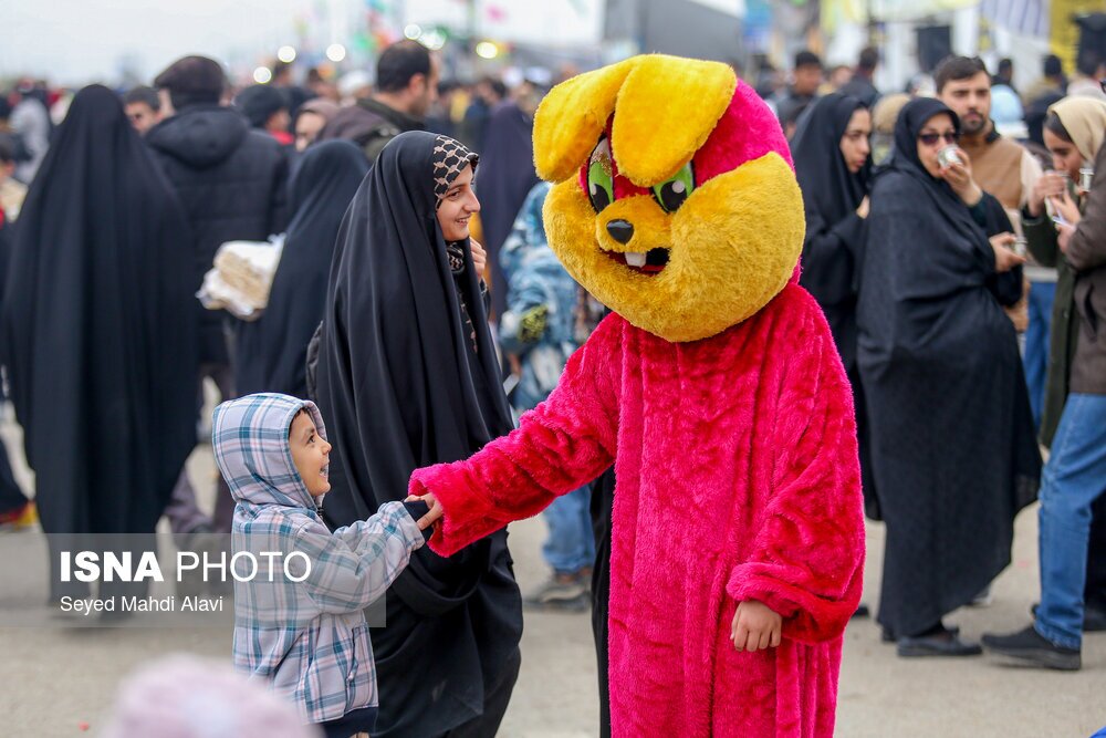 تصاویر: پیاده روی روز نیمه شعبان در قم