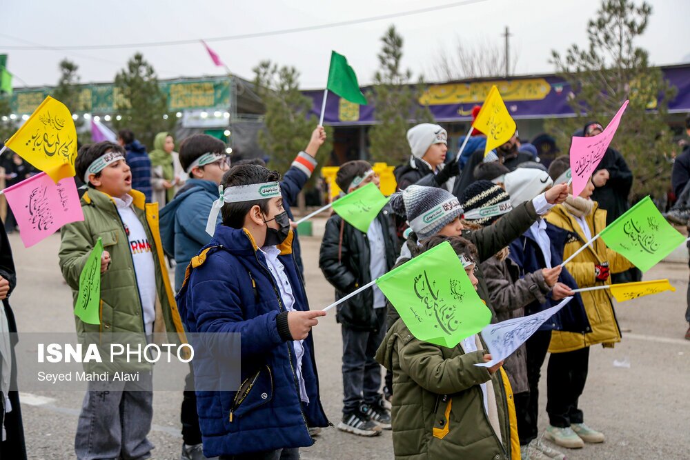 تصاویر: پیاده روی روز نیمه شعبان در قم