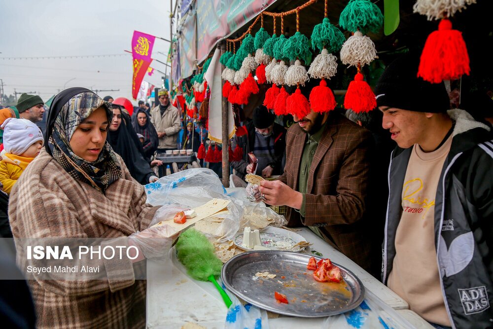 تصاویر: پیاده روی روز نیمه شعبان در قم