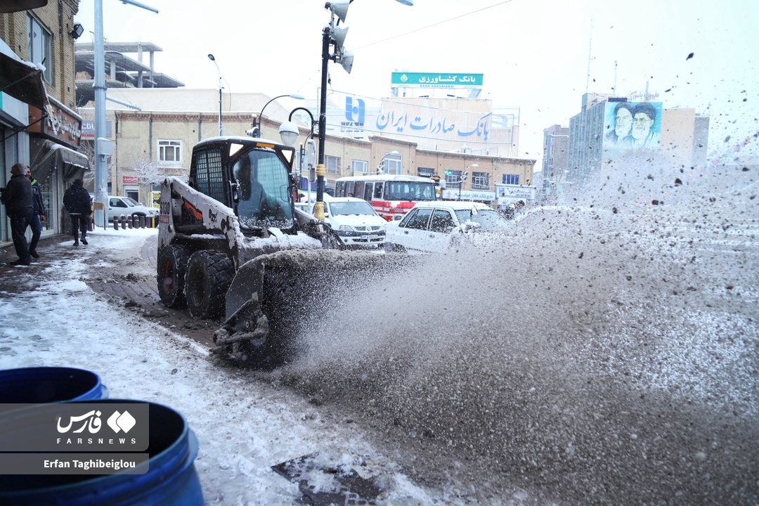 تصاویر: روز خوش برفی در زنجان