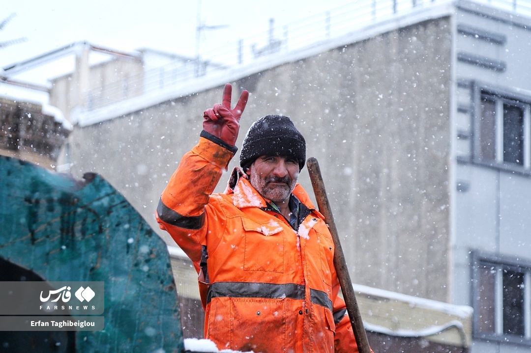 تصاویر: روز خوش برفی در زنجان