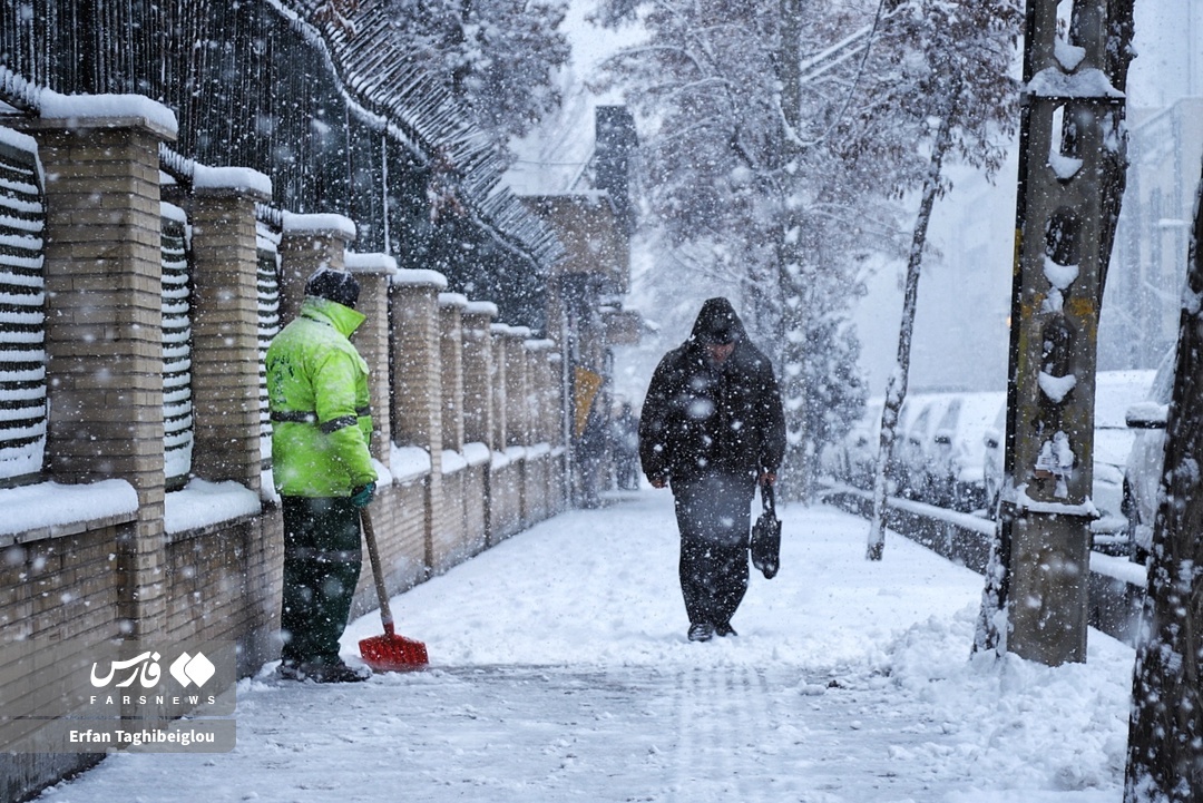تصاویر: روز خوش برفی در زنجان