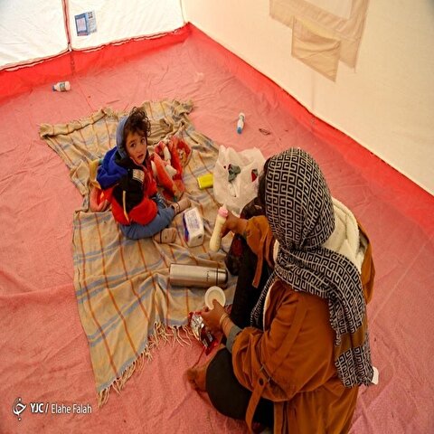 تصاویر: برپایی چادر‌های امدادی هلال احمر در امام‌زاده ابراهیم شفت