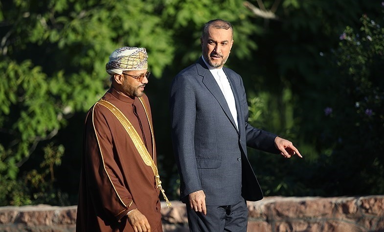 گفتگوی تلفنی وزيران خارجه ایران و عمان