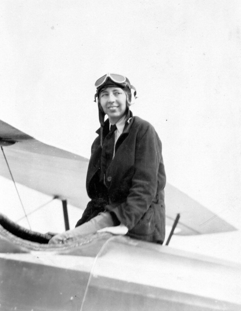 اولین مهمانداران زن هواپیما در جهان چه کسانی بودند؟