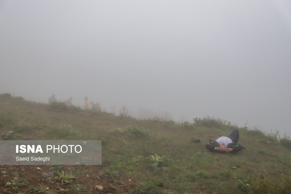 تصاویر: مراحل پایانی امدادرسانی به حادثه سقوط بالگرد رئیس جمهوری و انتقال پیکر شهدا