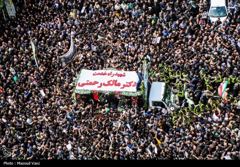 تصاویر: تشییع و خاکسپاری شهید مالک رحمتی، استاندار آذربایجان‌ شرقی