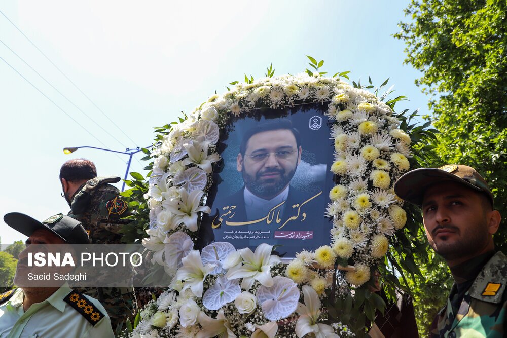 تصاویر: تشییع و خاکسپاری شهید مالک رحمتی، استاندار آذربایجان‌ شرقی